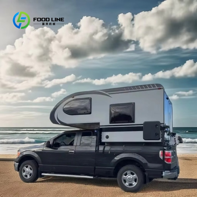 Outdoor Adventure Inc - Kampery klasy C z twardym dachem,